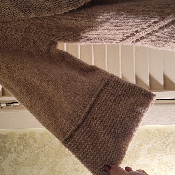 Sweater - Picture 3 of 6